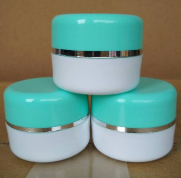 Pot Cream Putih Tosca 12Gr